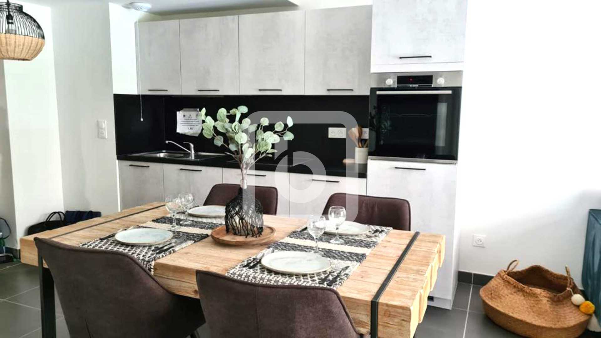 公寓 在 Beausoleil, Provence-Alpes-Cote D'azur 10048983