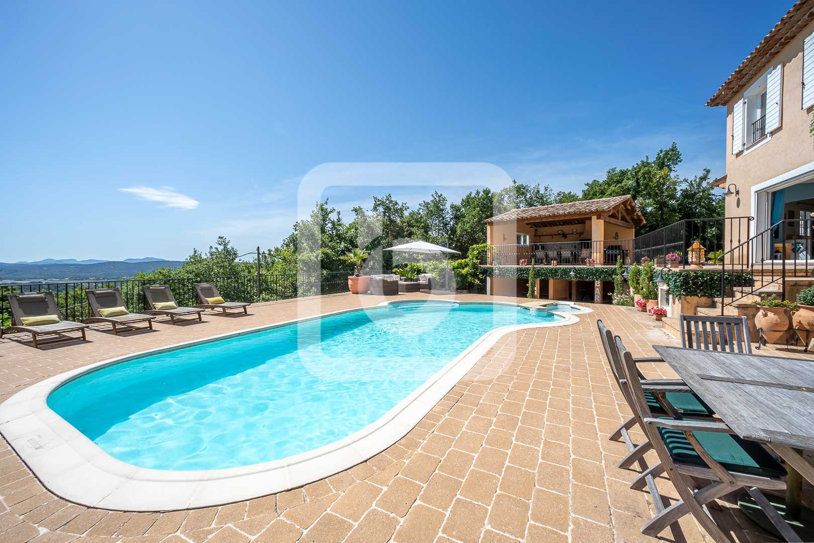 Huis in Fayence, Provence-Alpes-Cote D'azur 10048998