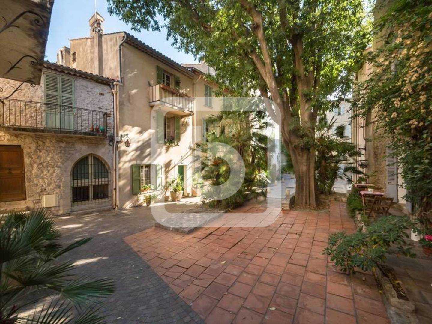 Condominio nel Antibes, Provence-Alpes-Cote D'azur 10049104