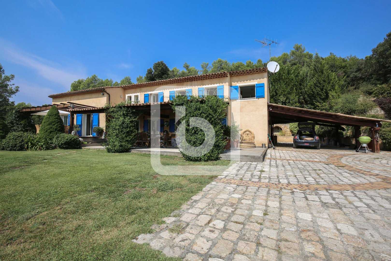 Rumah di Valbonne, Provence-Alpes-Cote D'azur 10049109