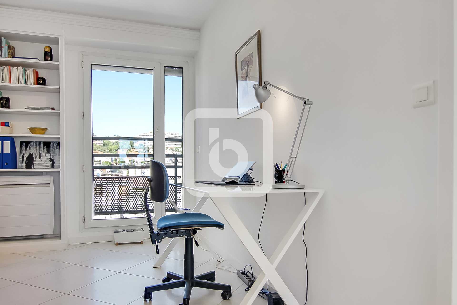 Condominium dans Nice, Provence-Alpes-Cote D'azur 10049128