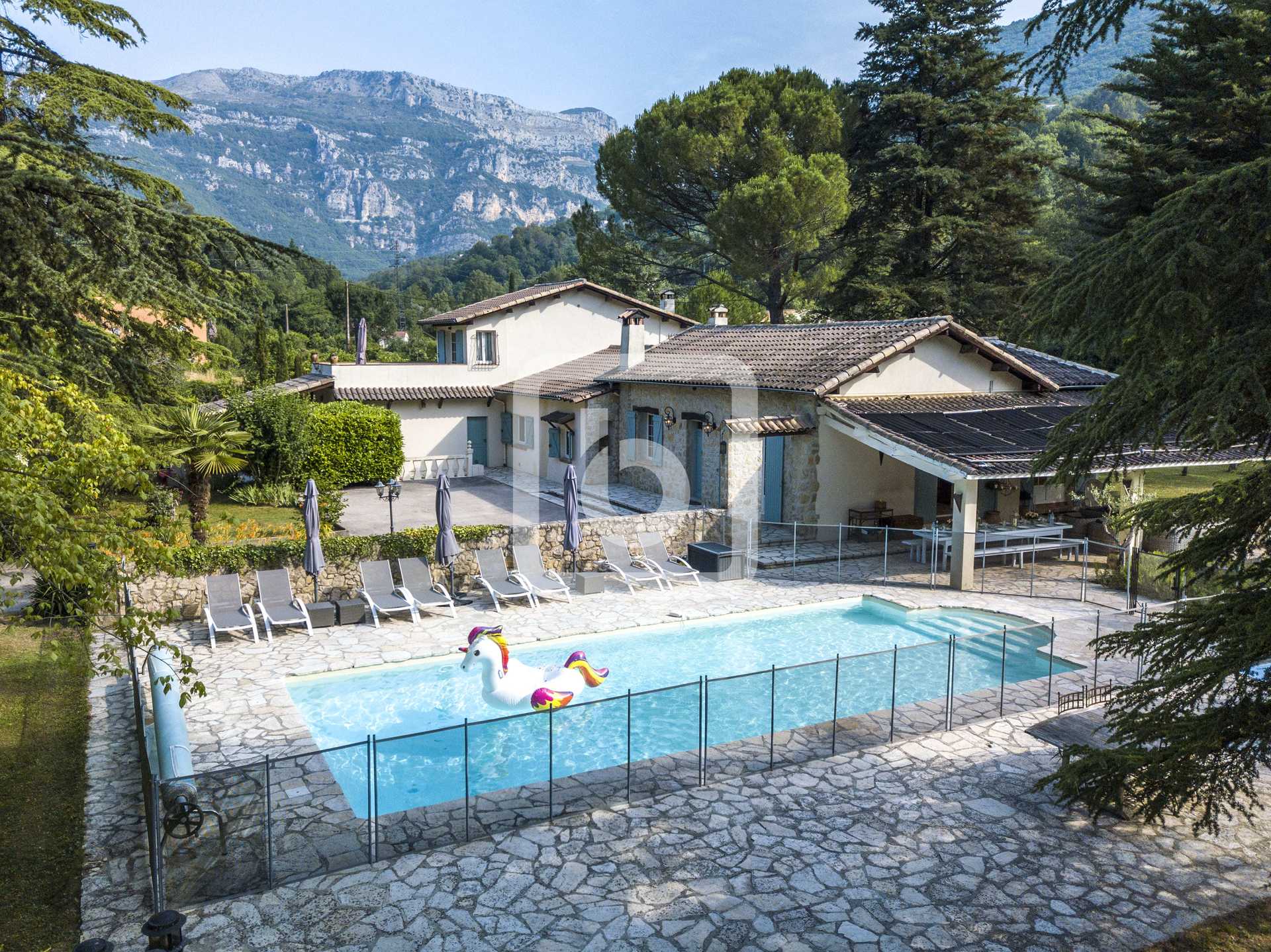 Casa nel Tourrettes-sur-Loup, Provenza-Alpi-Costa Azzurra 10049151