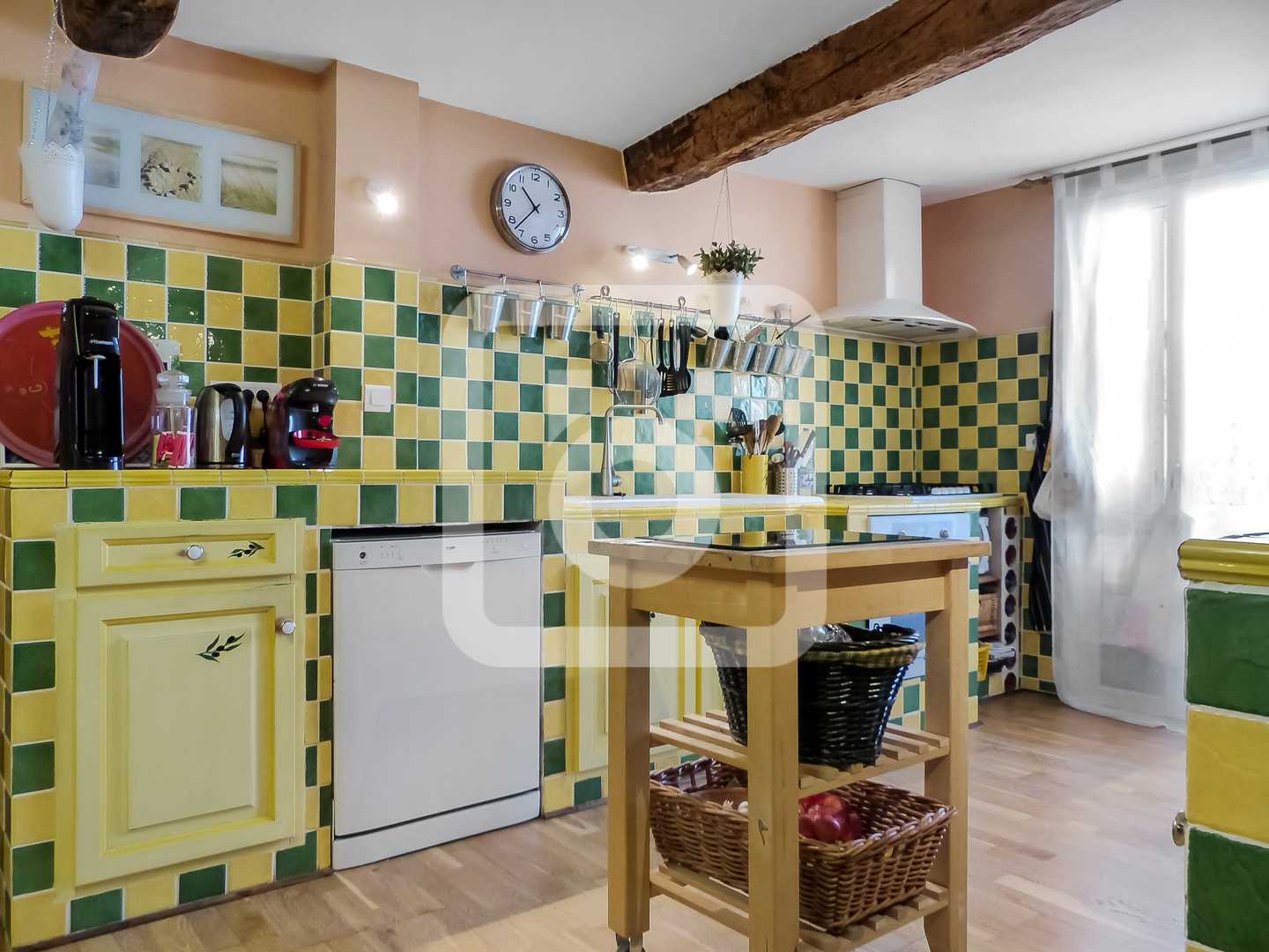 Rumah di La Roquebrussanne, Provence-Alpes-Cote d'Azur 10049195