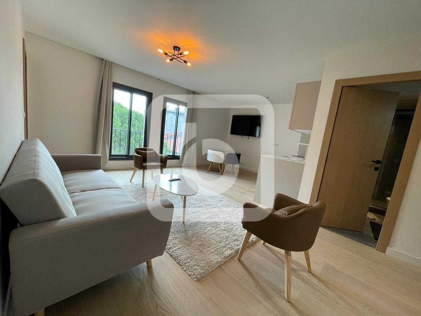 公寓 在 布拉格平原, 普罗旺斯-阿尔卑斯-蓝色海岸 10049202