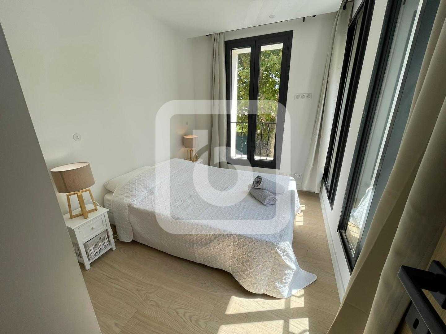 公寓 在 布拉格平原, 普羅旺斯-阿爾卑斯-藍色海岸 10049202