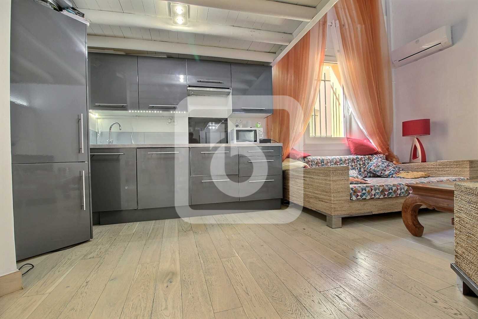 Condominio en Antibes, Provence-Alpes-Cote D'azur 10049329