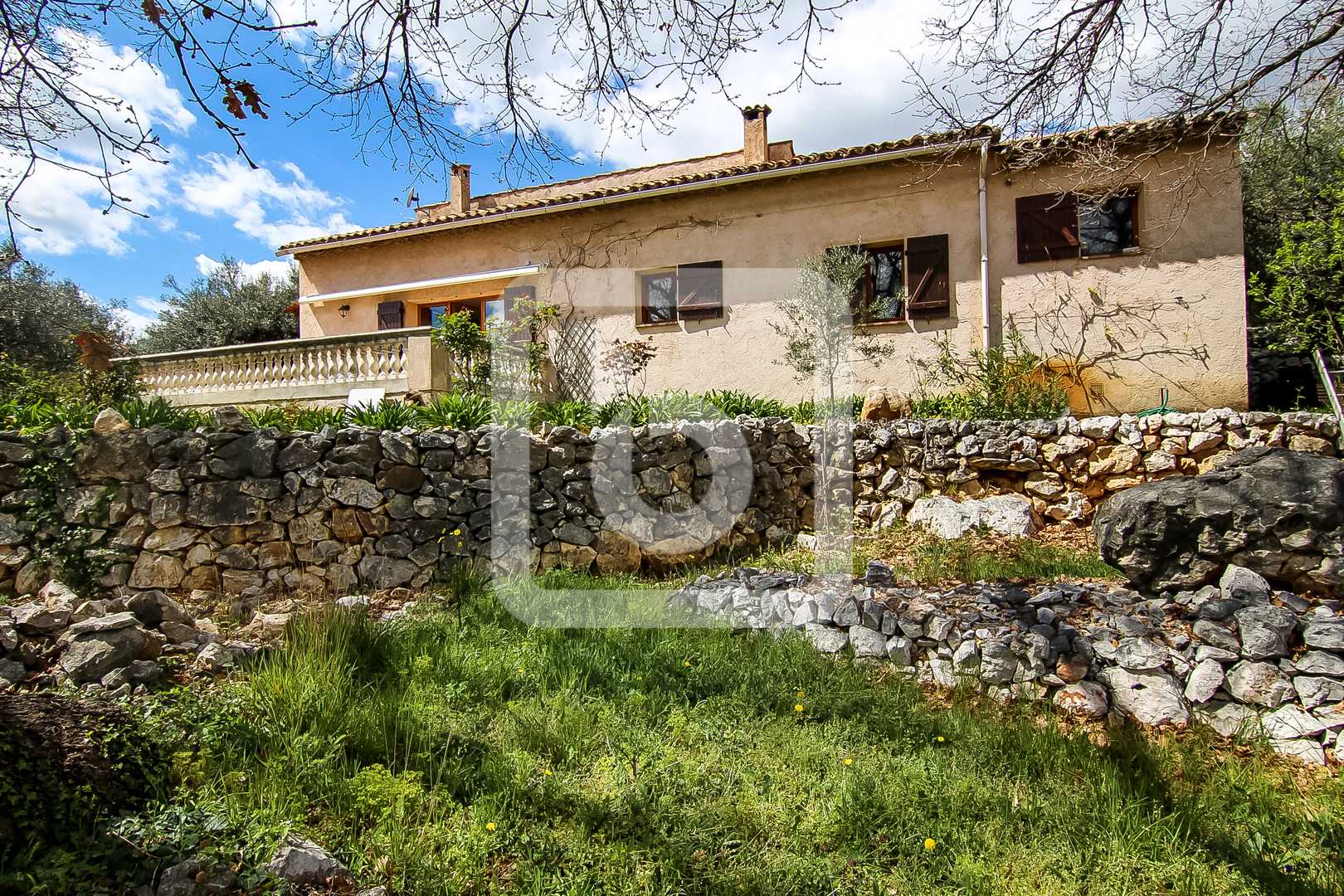 House in Mons, Provence-Alpes-Cote d'Azur 10049381