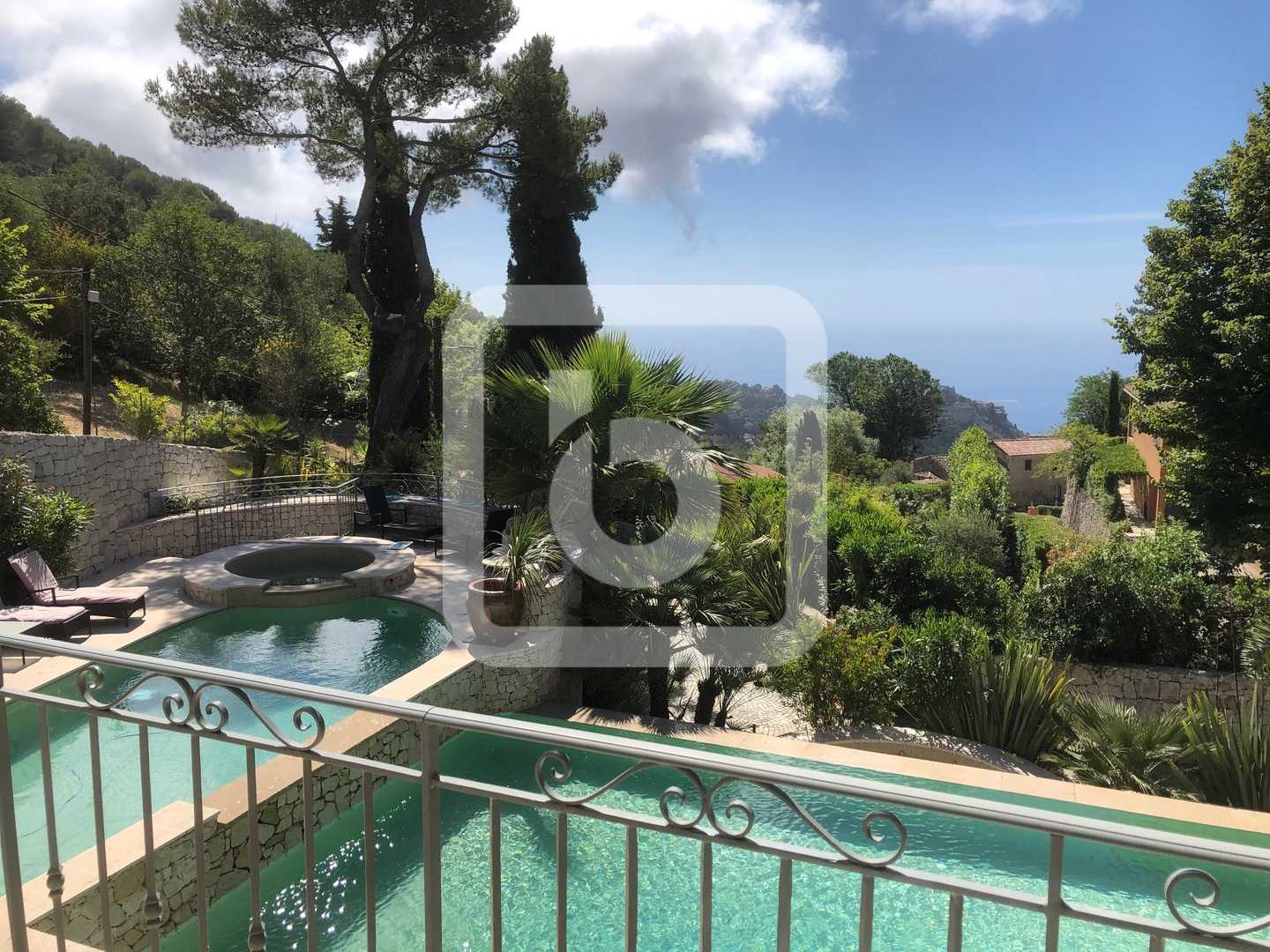 Rumah di Eze, Provence-Alpes-Cote d'Azur 10049385