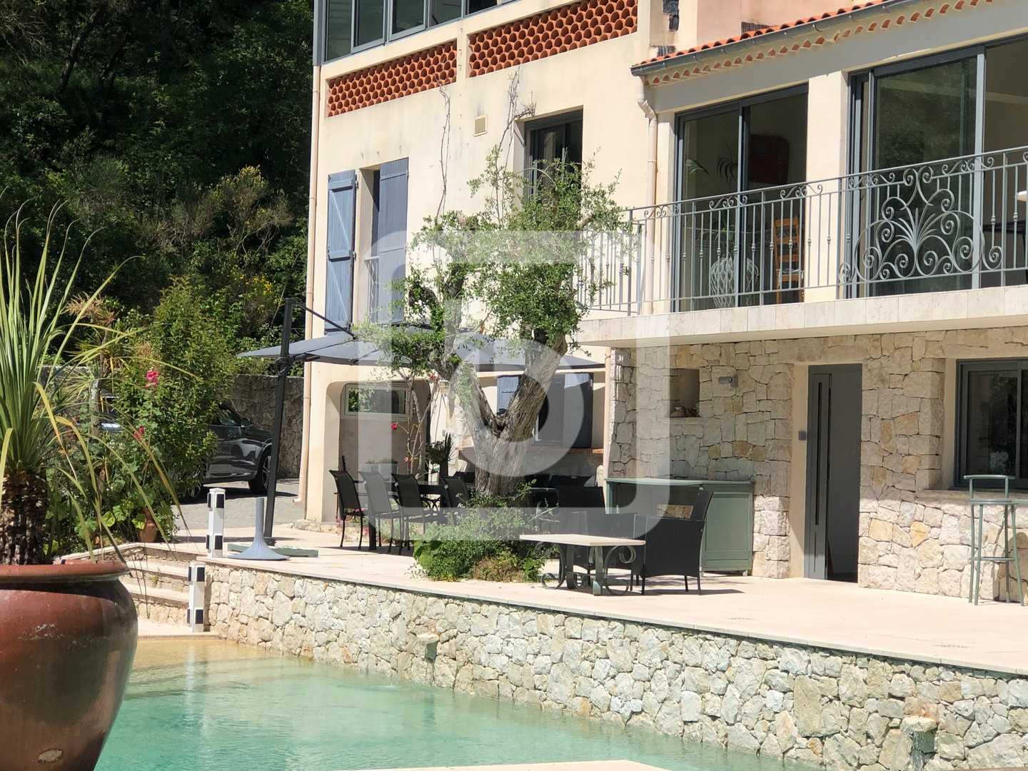 Hus i Eze, Provence-Alpes-Cote d'Azur 10049385