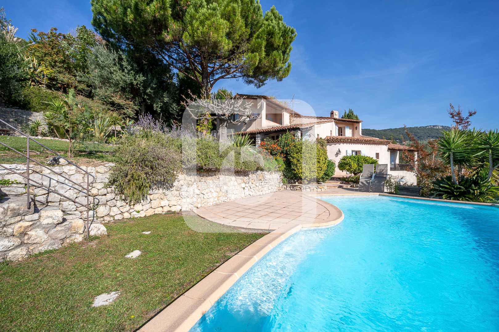 Rumah di Saint-Jacques, Provence-Alpes-Cote d'Azur 10049452