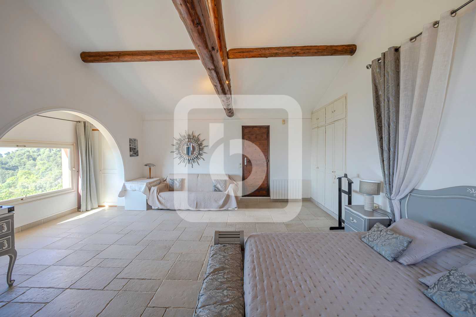 House in Saint-Jacques, Provence-Alpes-Cote d'Azur 10049567