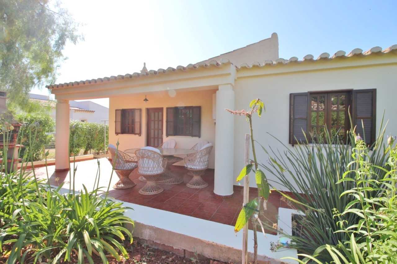 House in Espiche, Algarve 10049568