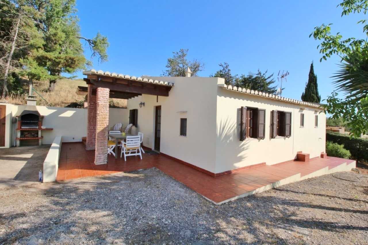 House in Espiche, Algarve 10049568