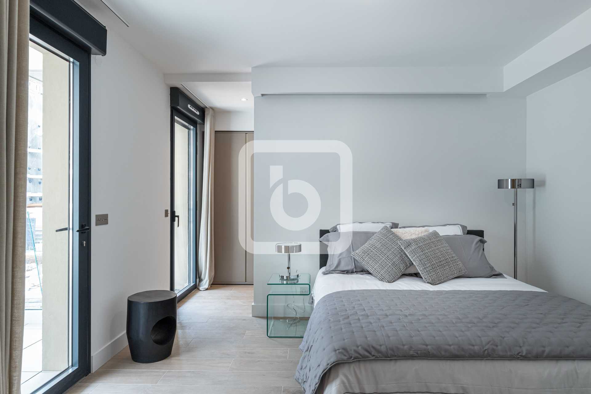 Condominium in Beausoleil, Provence-Alpes-Cote D'azur 10049660