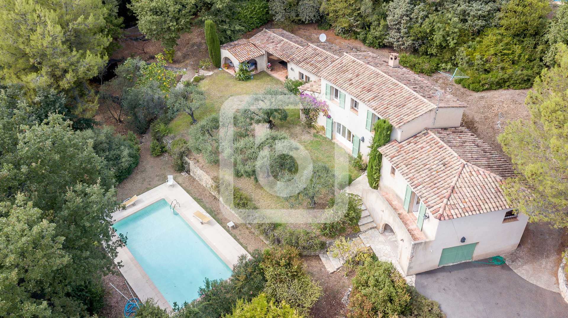 casa no Le Bosquet, Provença-Alpes-Costa Azul 10049667