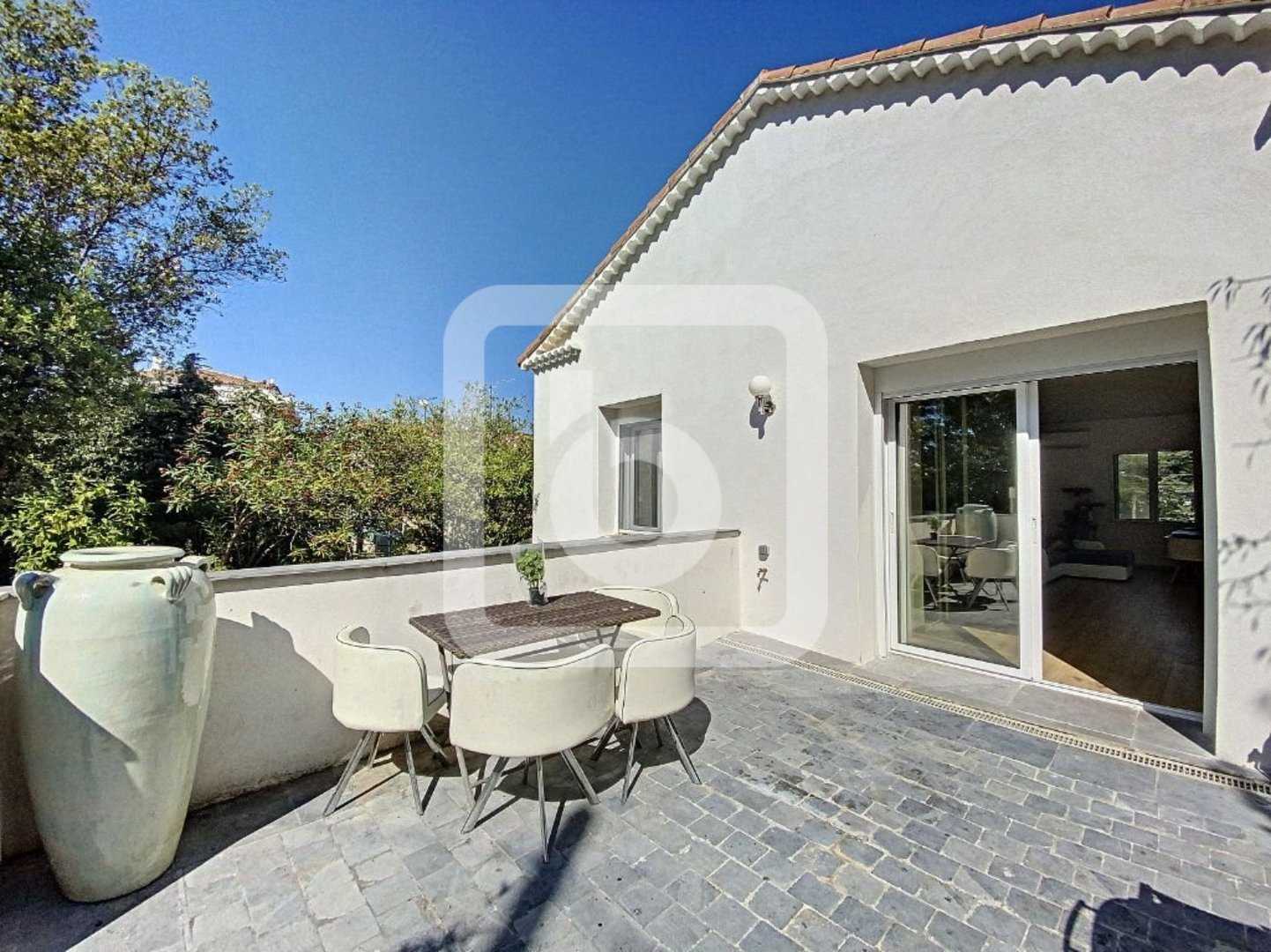 Hus i Le Cannet, Provence-Alpes-Cote d'Azur 10049691