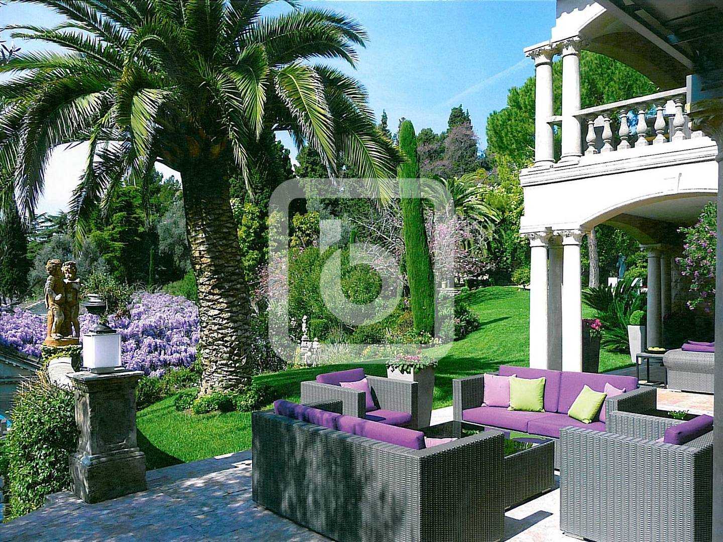 σπίτι σε Cannes, Provence-Alpes-Cote D'azur 10050083