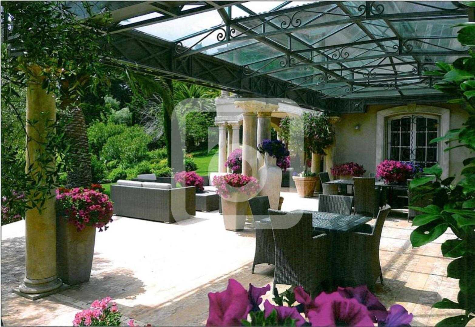 жилой дом в Cannes, Provence-Alpes-Cote D'azur 10050175