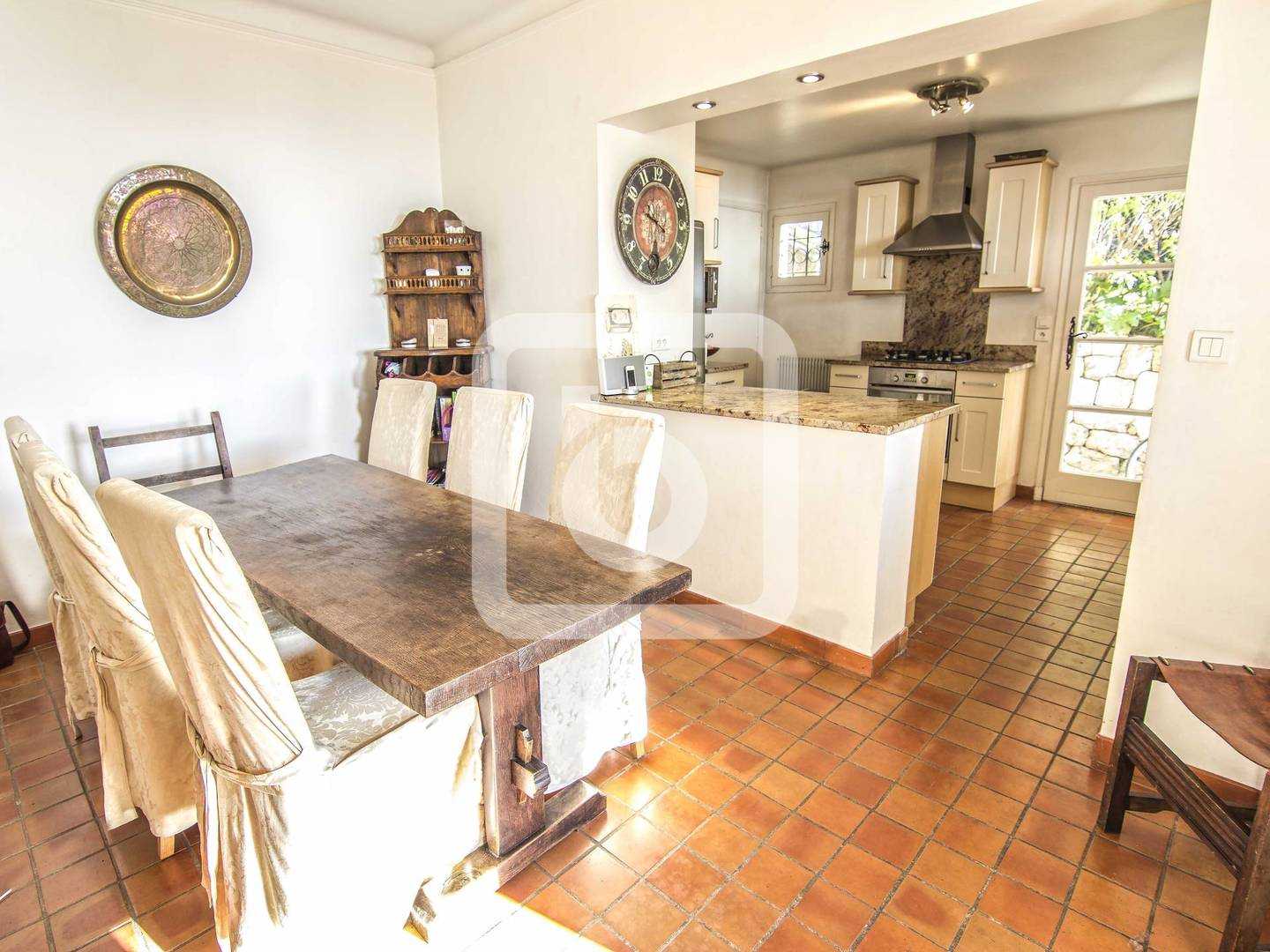 Casa nel Grasse, Provence-Alpes-Cote D'azur 10050194