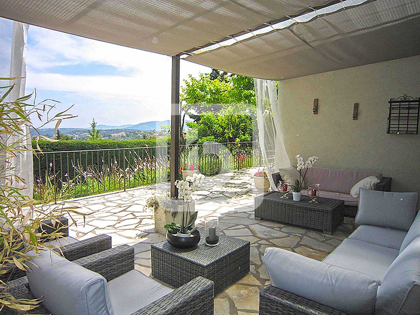 rumah dalam Grasse, Provence-Alpes-Cote D'azur 10050194