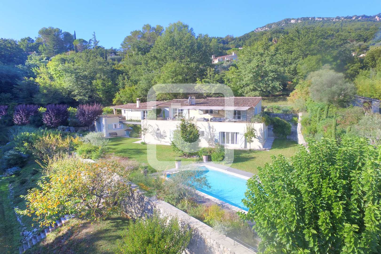 Huis in Le Bar-sur-Loup, Provence-Alpes-Cote d'Azur 10050228