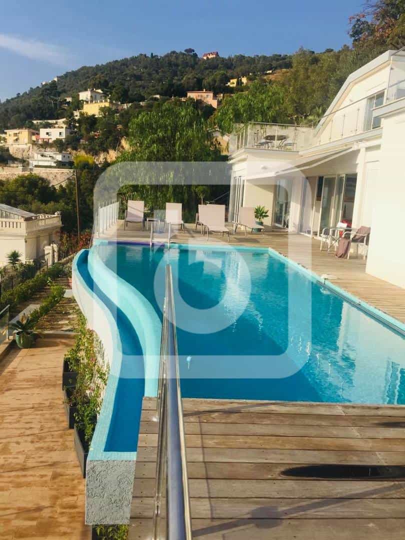 Rumah di Villefranche-sur-Mer, Provence-Alpes-Cote d'Azur 10050252