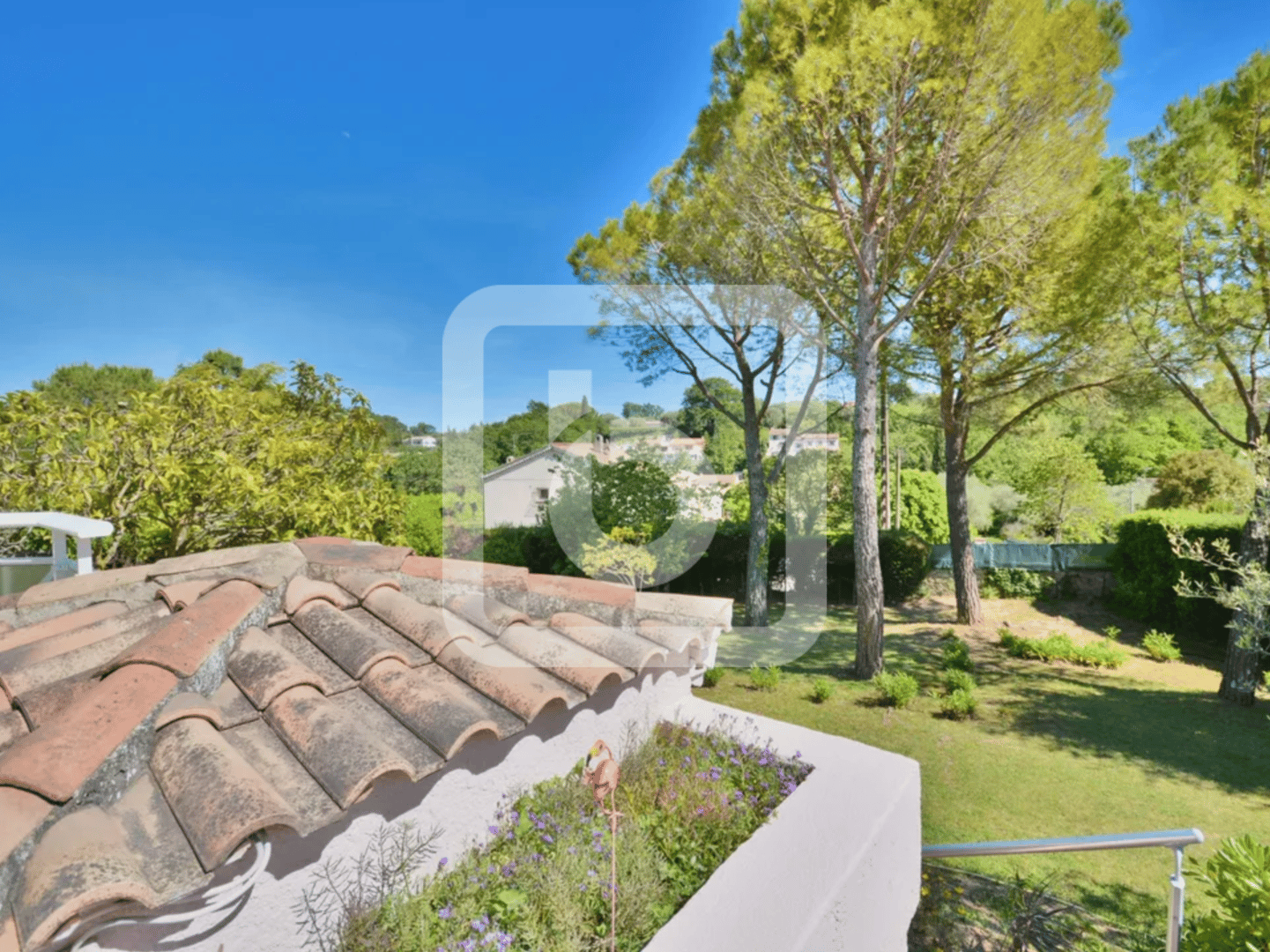 Casa nel Le Rouret, Provence-Alpes-Cote D'azur 10050551