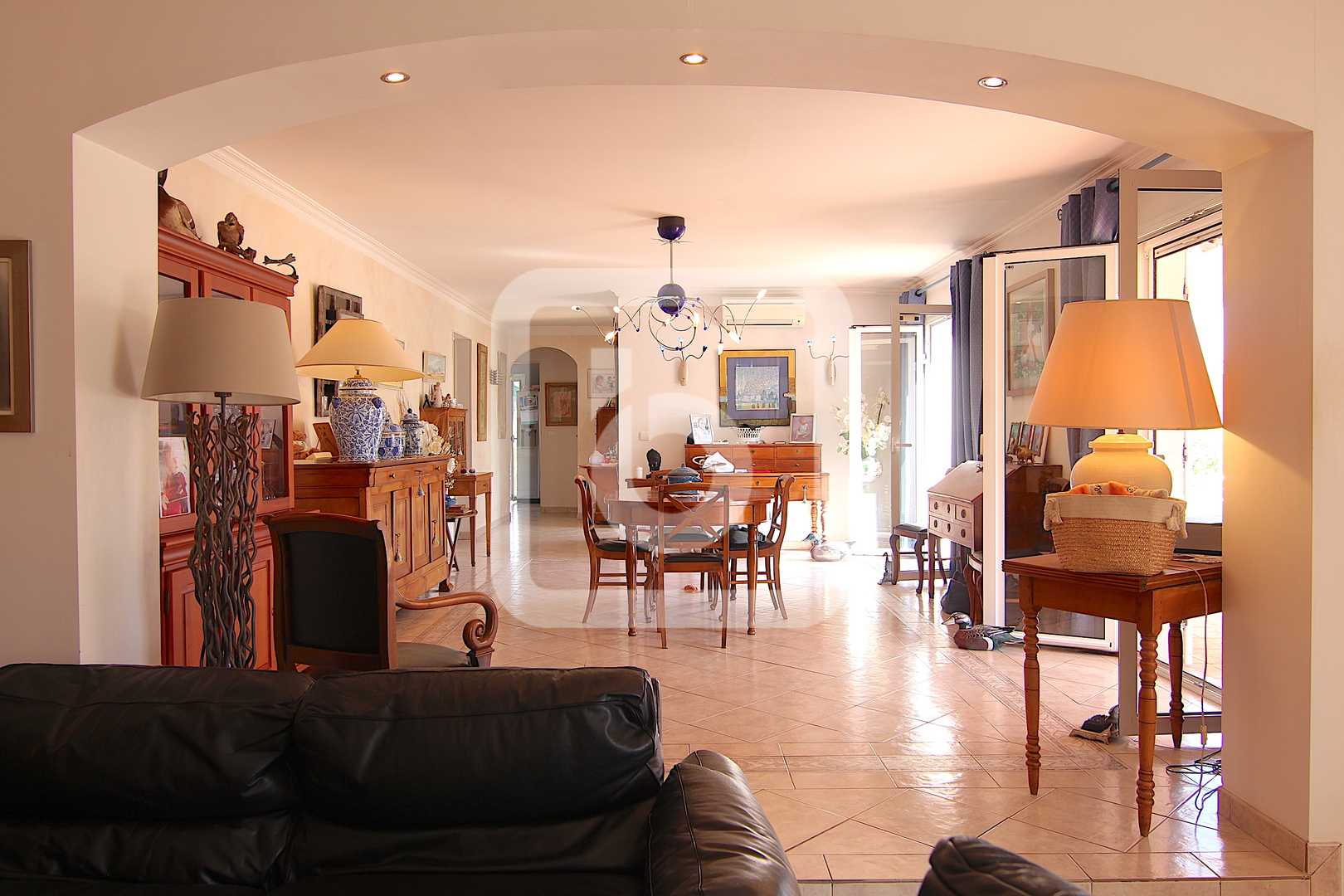 жилой дом в Le Rouret, Provence-Alpes-Cote D'azur 10050551