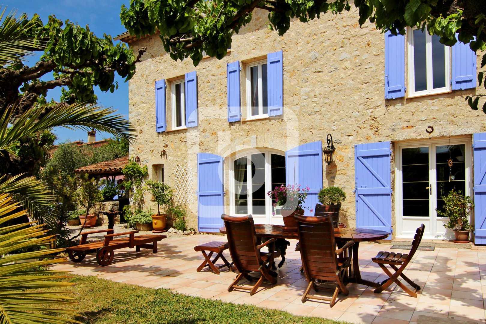 casa no Fayence, Provença-Alpes-Costa Azul 10050556