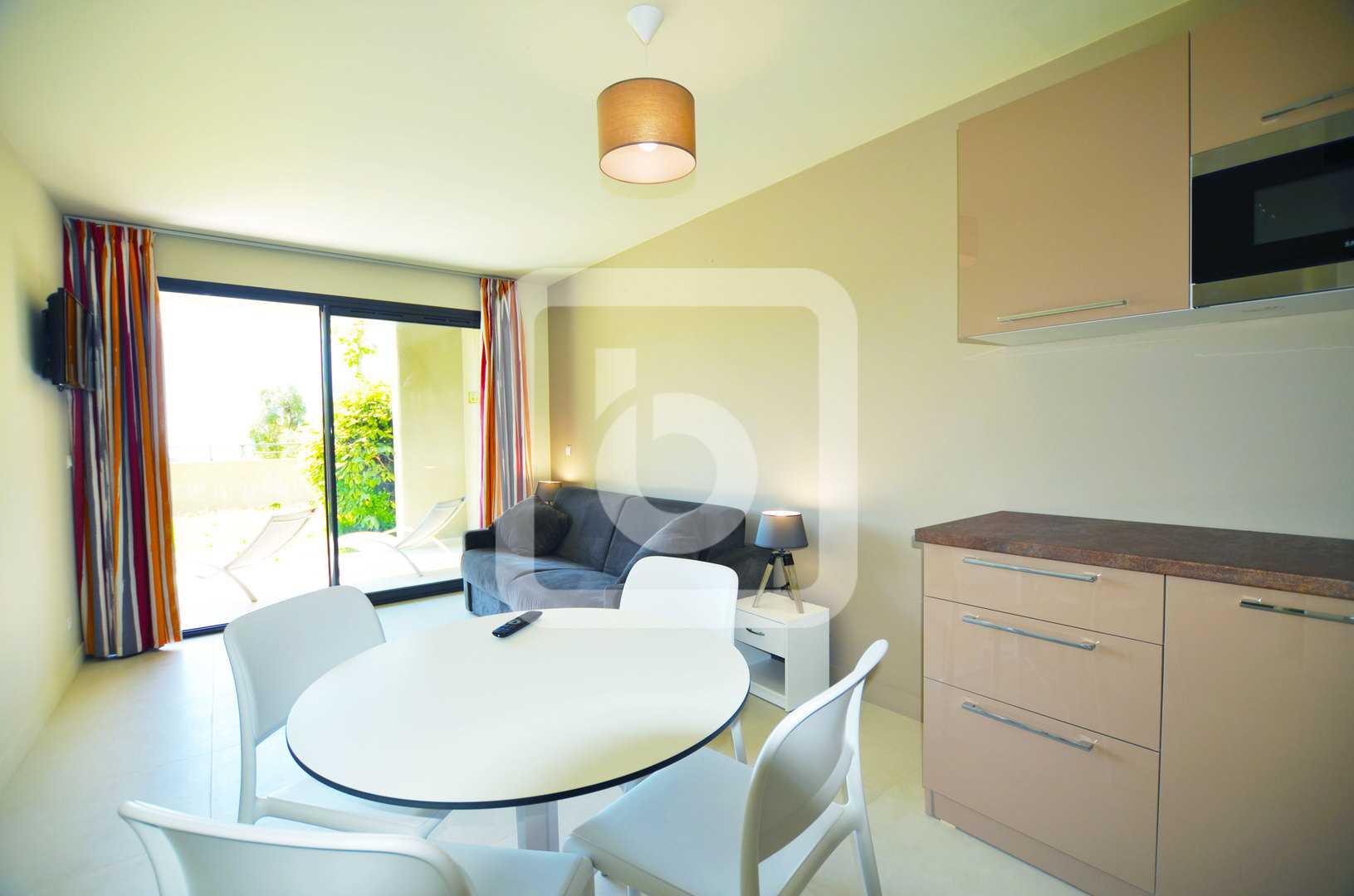 Condominium in Eze, Provence-Alpes-Cote d'Azur 10050573