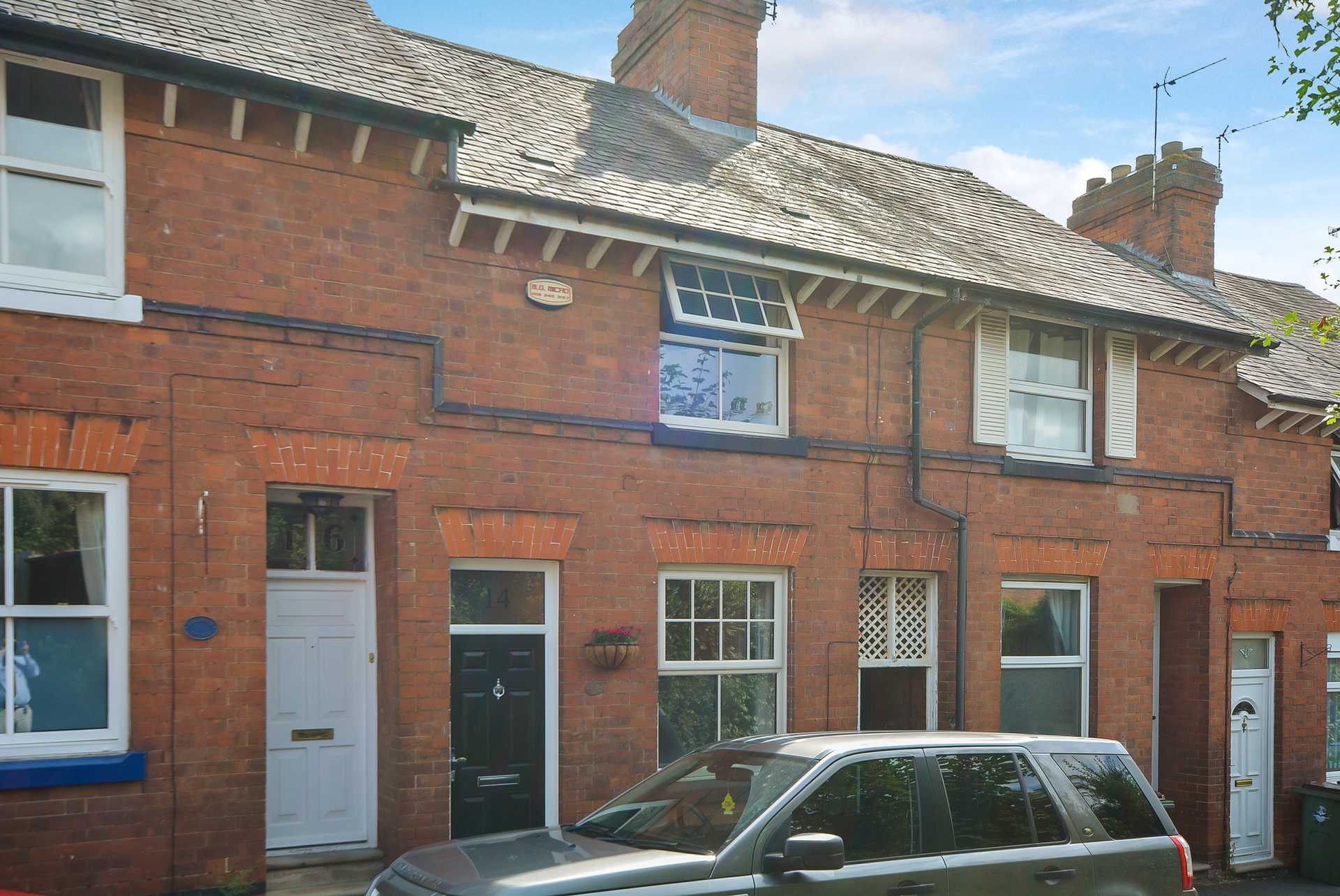 Condominium in Leicester,  10050607
