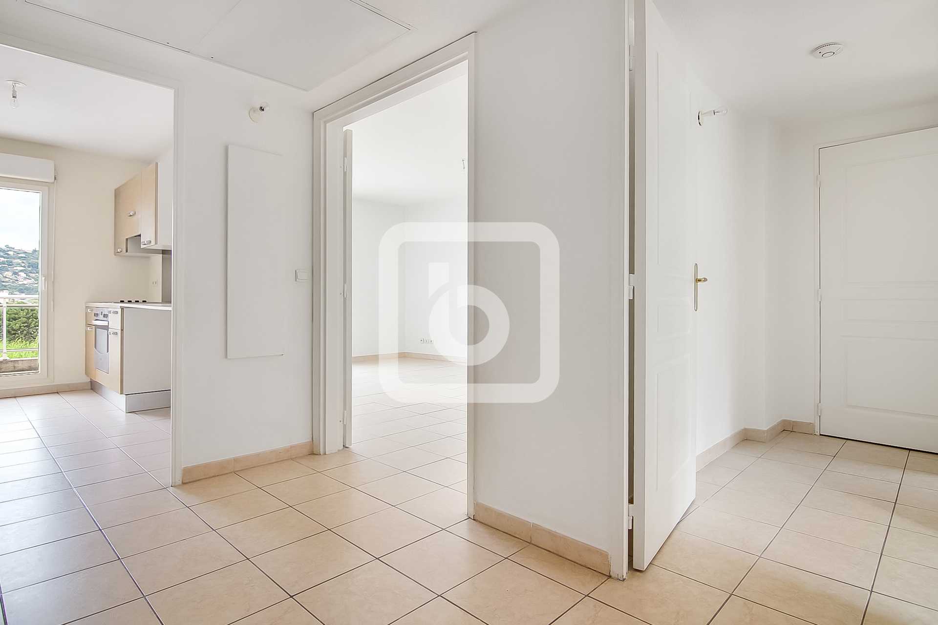 Condominium dans Nice, Provence-Alpes-Cote D'azur 10050691