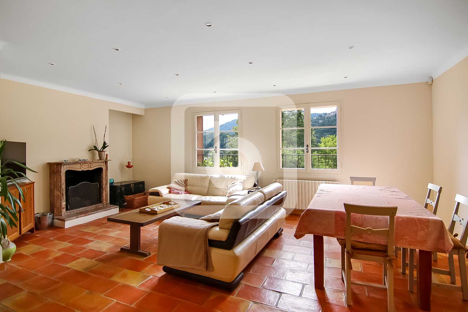 Casa nel Tourrettes-sur-Loup, Provenza-Alpi-Costa Azzurra 10050820