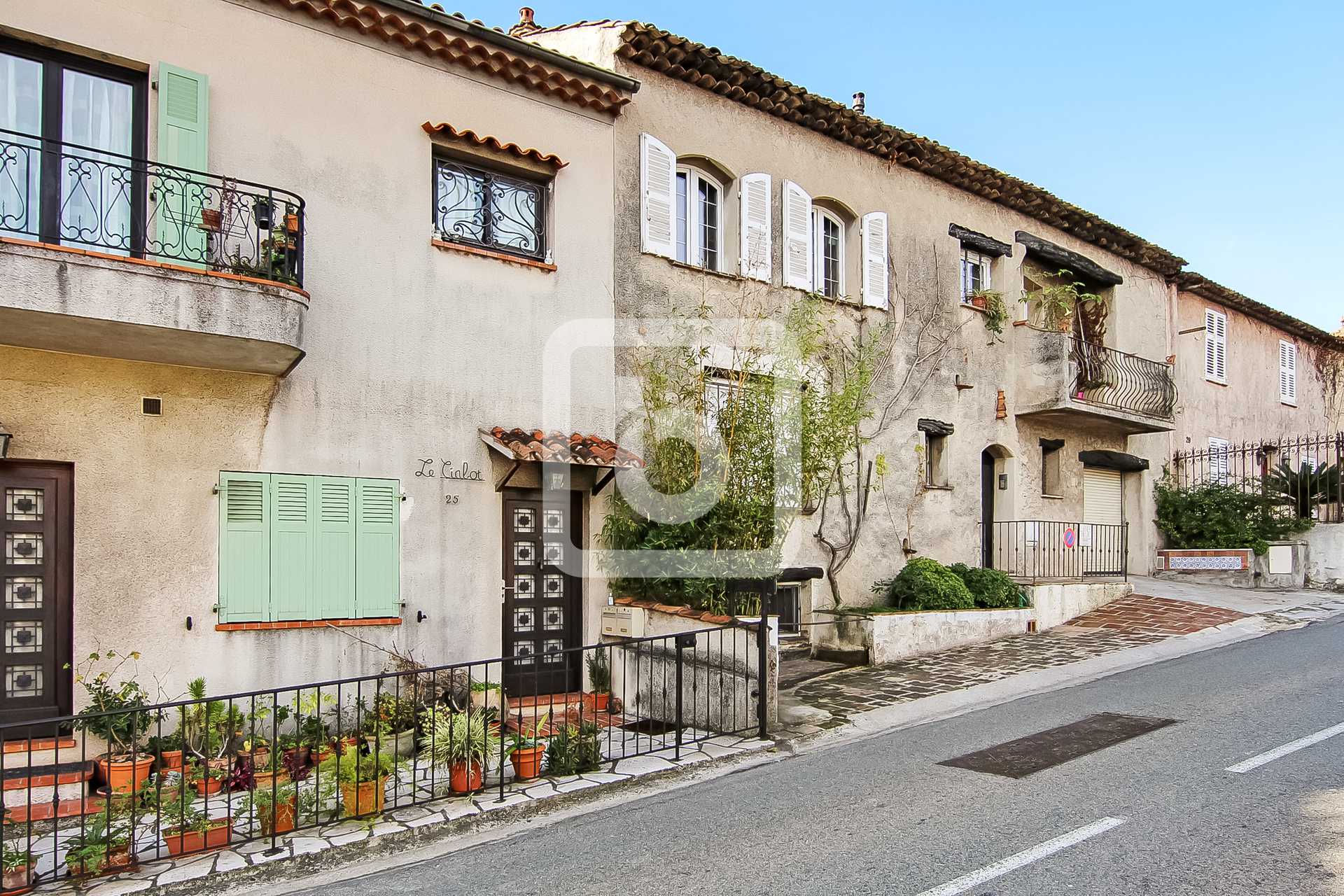 公寓 在 Biot, Provence-Alpes-Cote D'azur 10050830