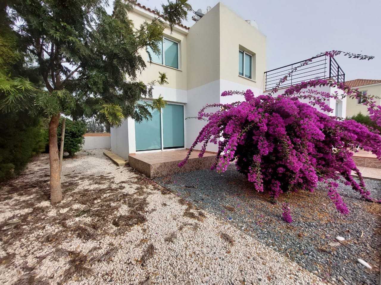 House in Agia Marinouda, Pafos 10051017