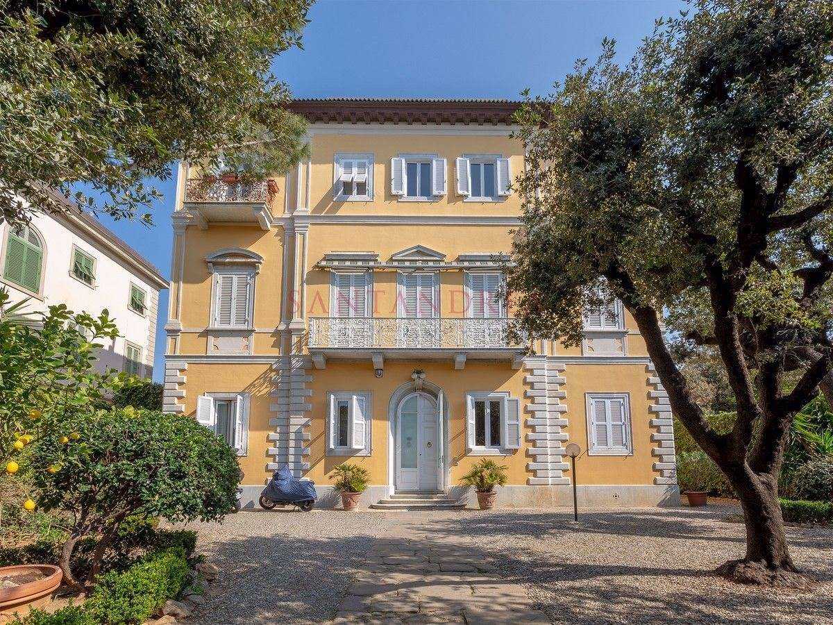 Eigentumswohnung im Livorno, Tuscany 10052032