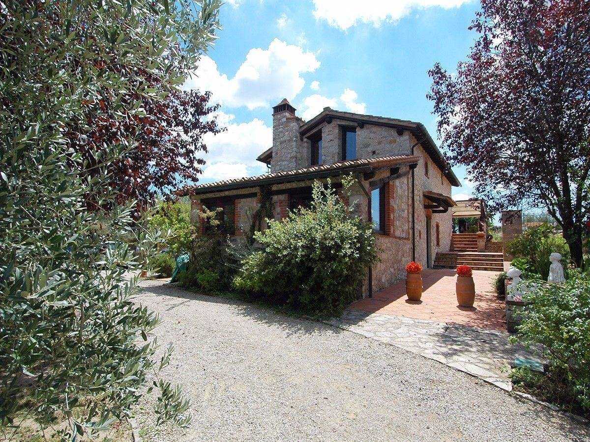 Talo sisään Gaiole in Chianti, Toscana 10052138