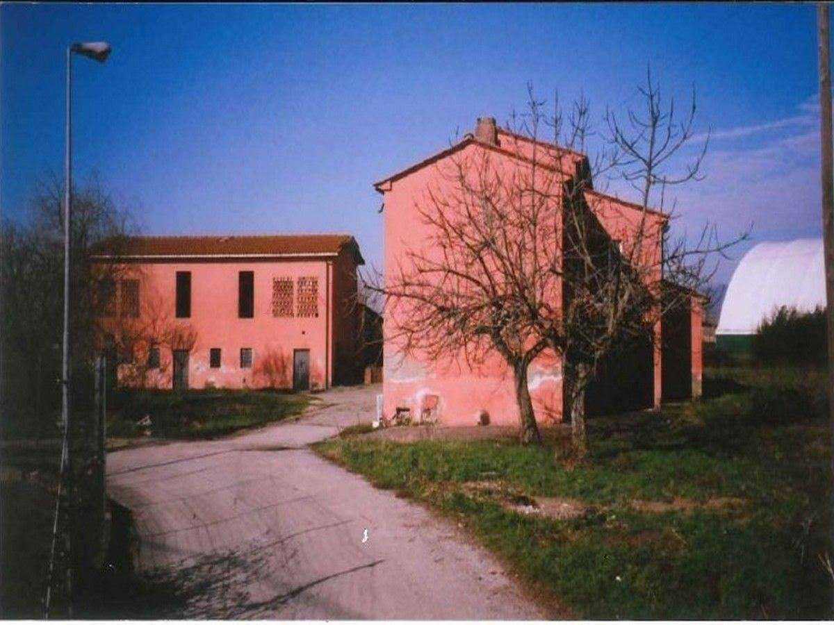 Osakehuoneisto sisään Monsummano, Tuscany 10052195