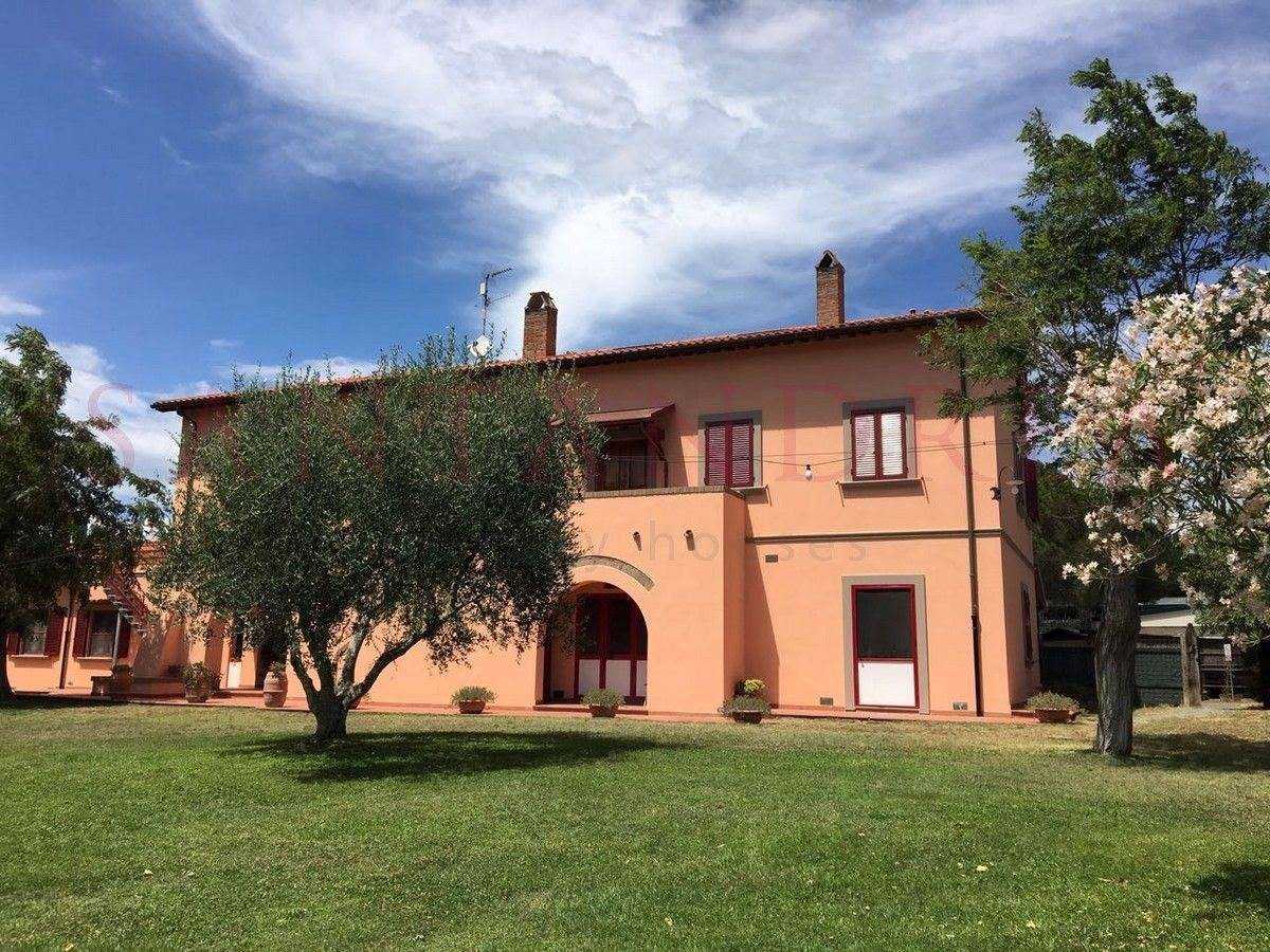 Condominium in Rosignano Marittimo, Tuscany 10052207