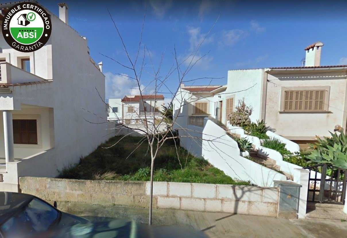 Condominium in Molinar de Levante, Balearic Islands 10052219