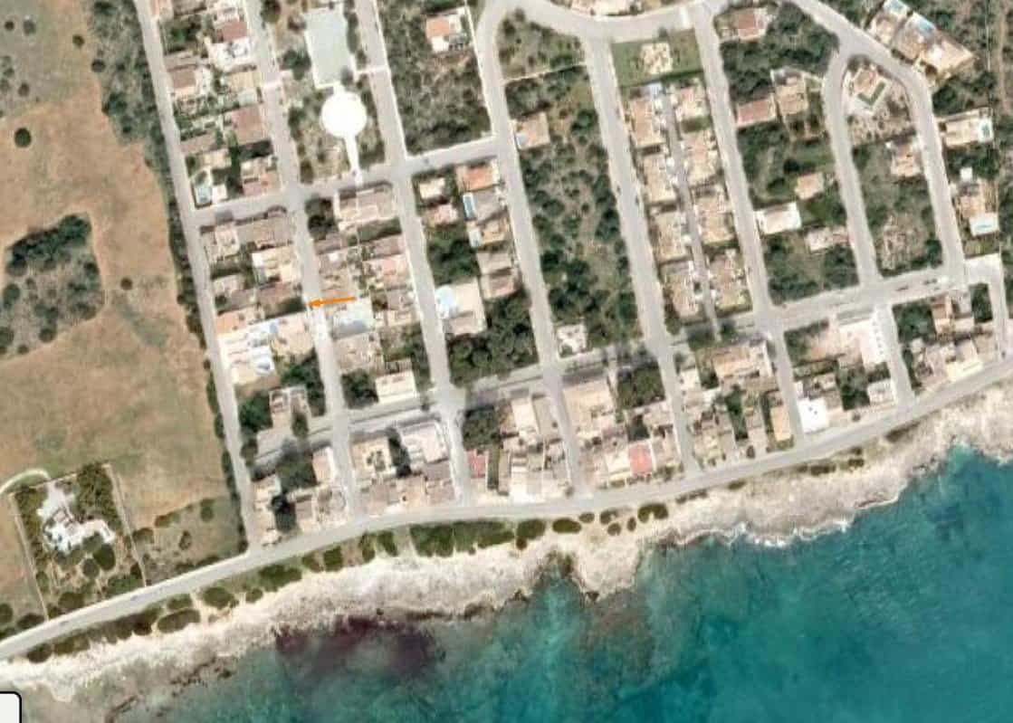 Condominium in Molinar de Levante, Balearic Islands 10052219