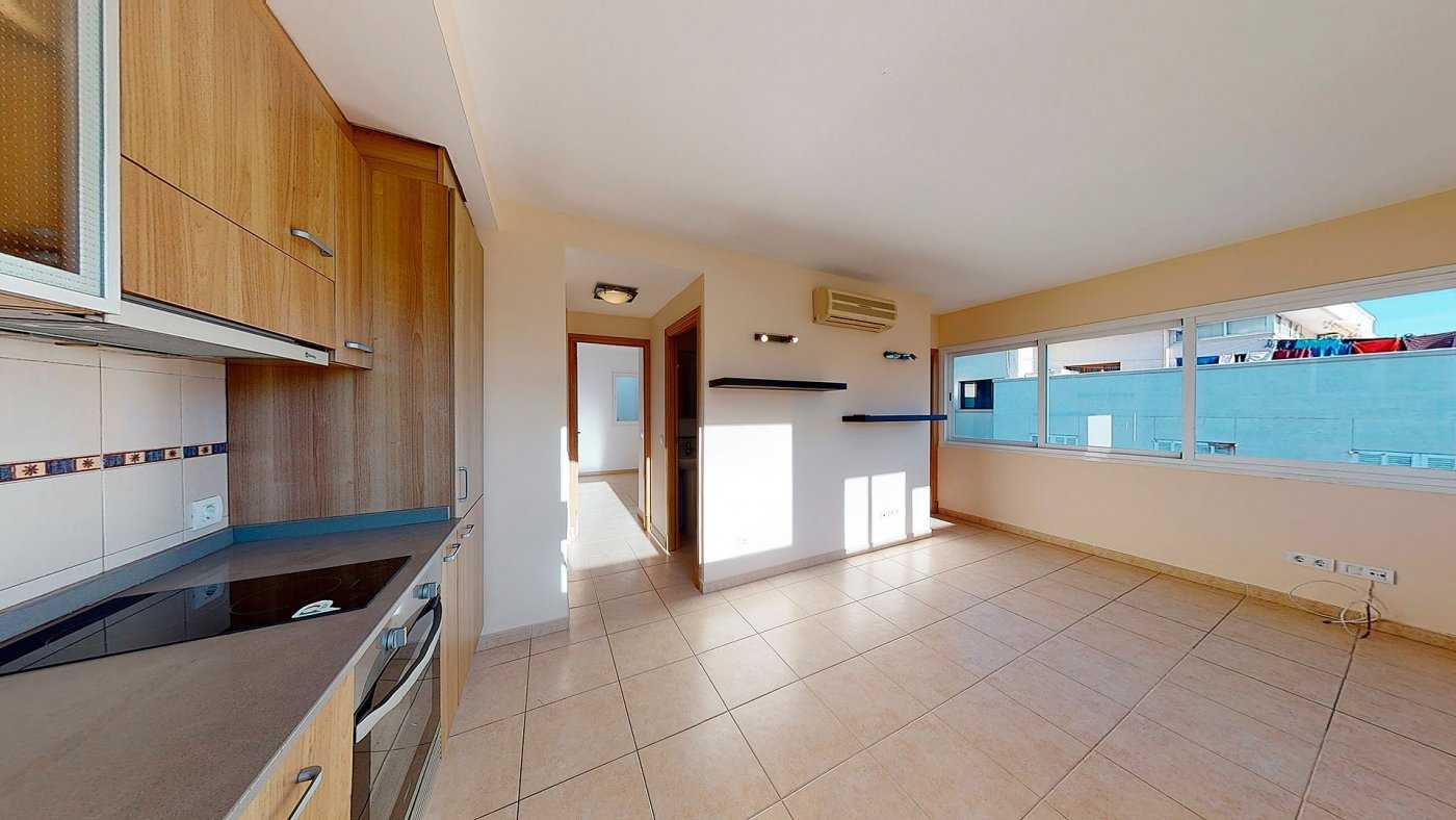 Condominium in Calvia, Balearic Islands 10052242