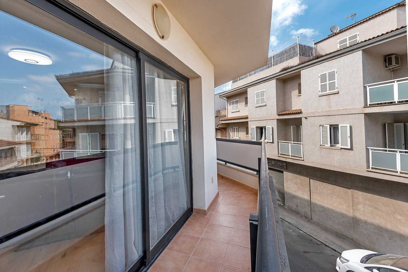 Condominium in Palma, Balearic Islands 10052300