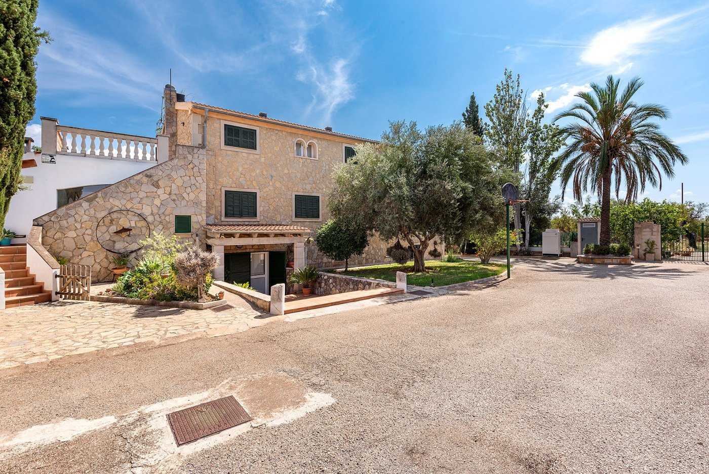 Condominium in Bunyola, Mallorca 10052557
