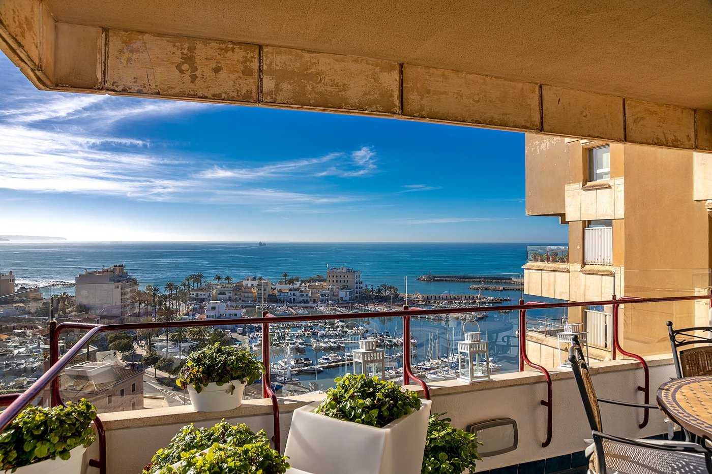 Condominium in Palma, Balearic Islands 10052569