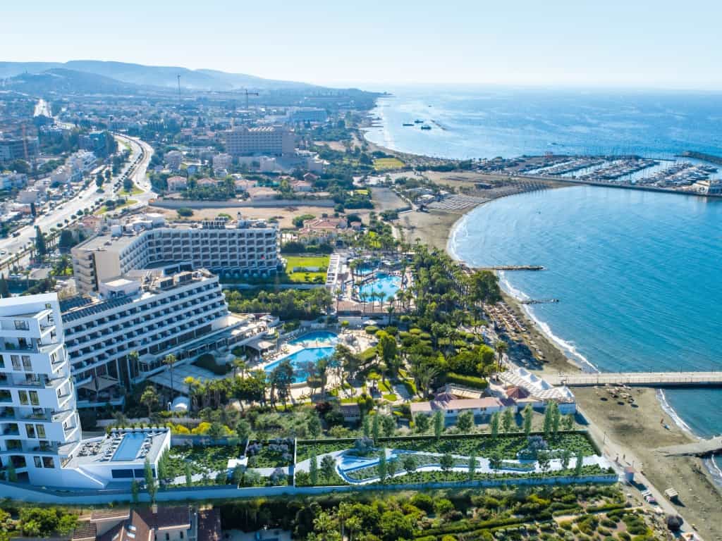 Condominium in Agios Tychon, Larnaca 10052747