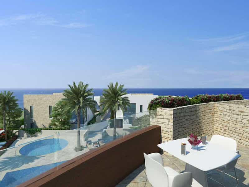 Condominium in Coral Bay, Limassol 10052853