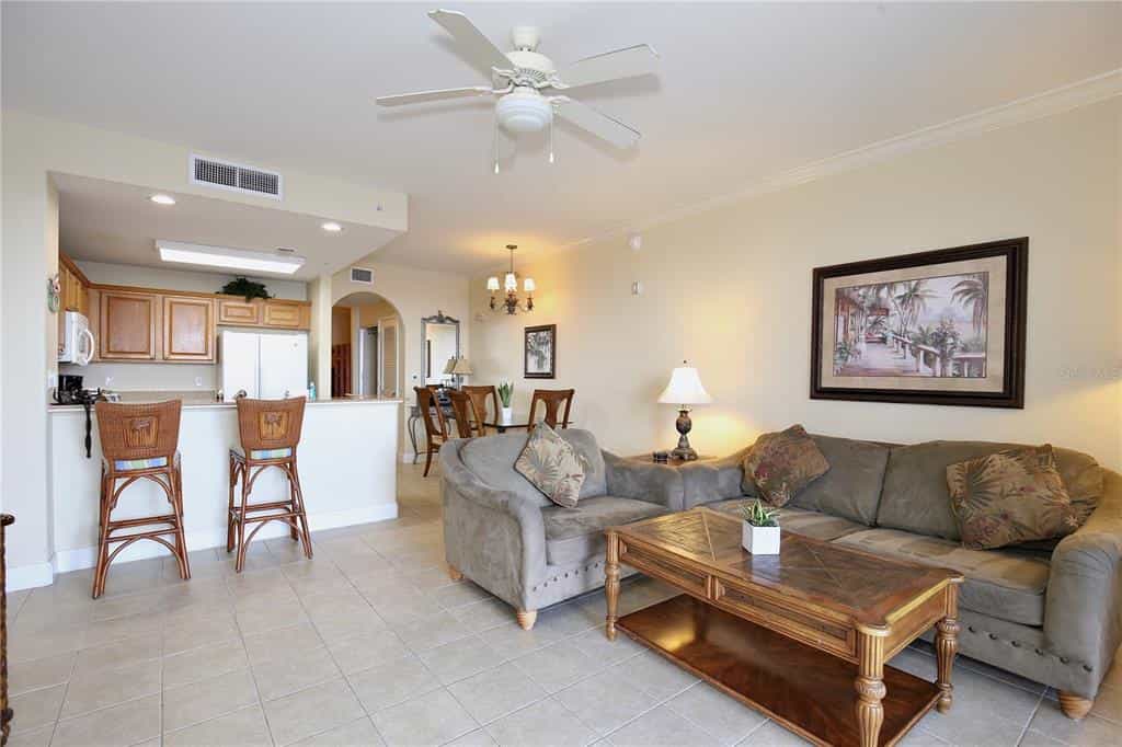 Eigentumswohnung im Holden Heights, Florida 10053065