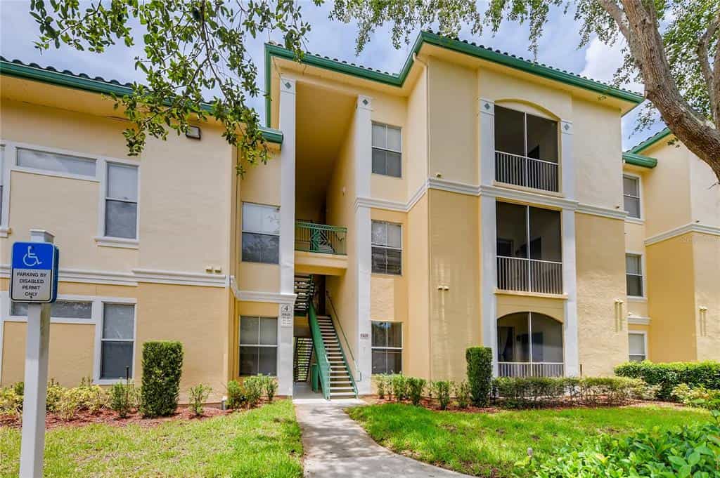 Condominium in Kussimmee, Florida 10053074