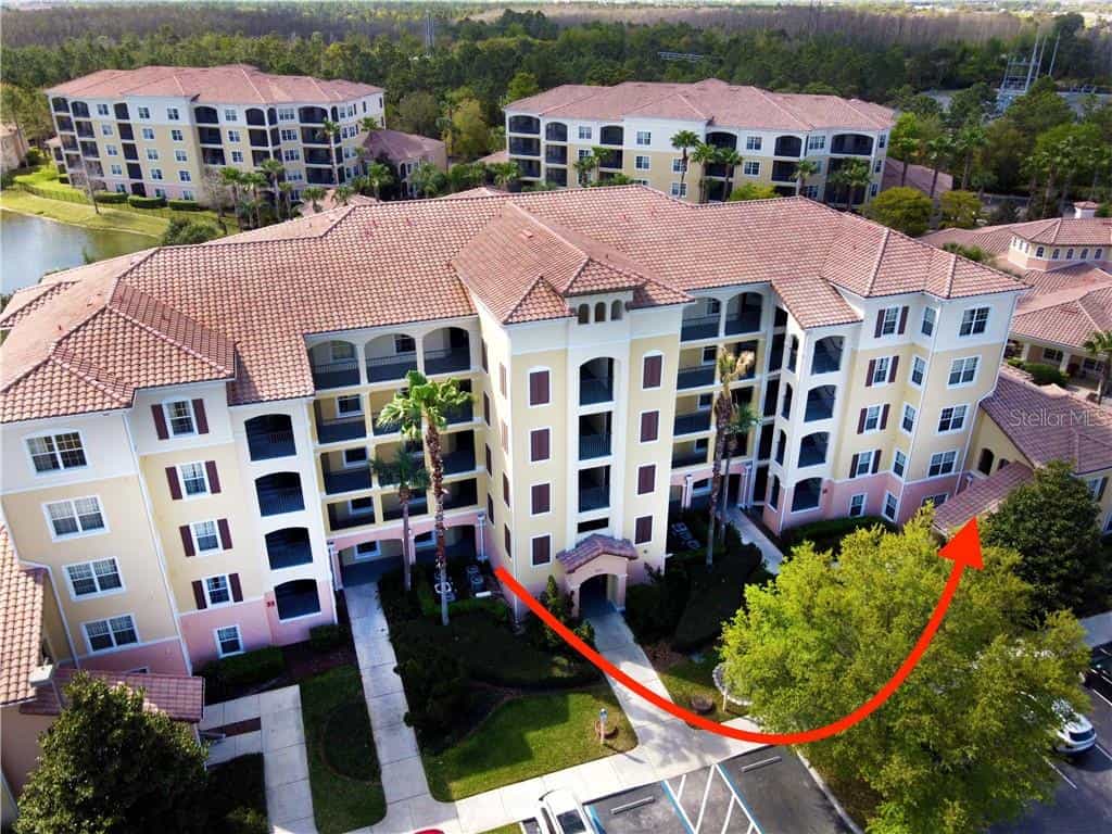 Condominium in Holden Heights, Florida 10053095
